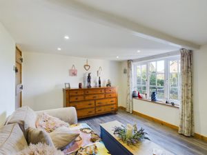 Living room- click for photo gallery